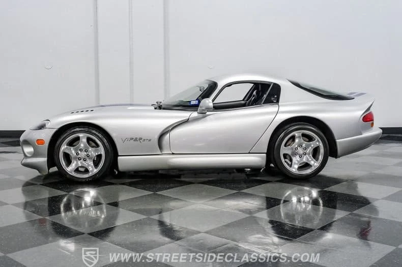 1999 Dodge Viper GTS 2nd Gen - Image 2 of 31
