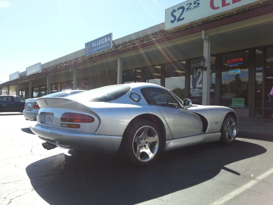 1999 Dodge Viper GTS 2nd Gen - Image 3 of 4
