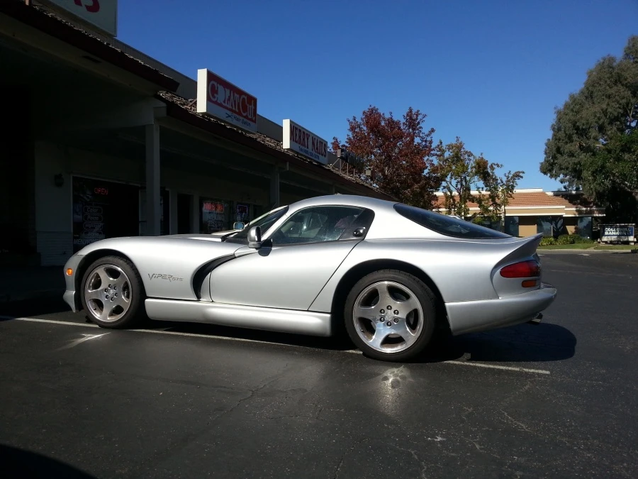 1999 Dodge Viper GTS 2nd Gen - Image 2 of 4