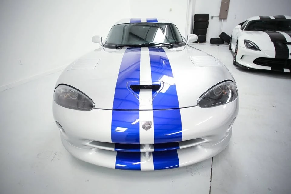 1999 Dodge Viper 2nd Gen - Image 2 of 20