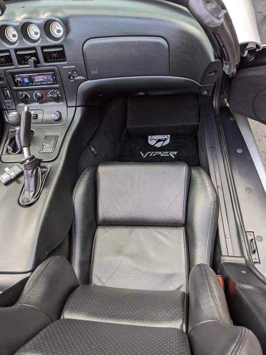 1999 Dodge Viper 2nd Gen - Image 10 of 10