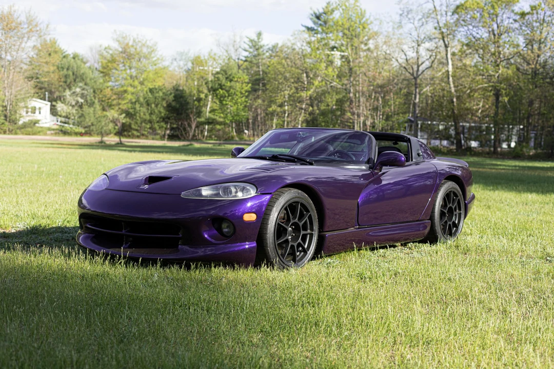 1999 Dodge Viper 2nd Gen - Image 2 of 31