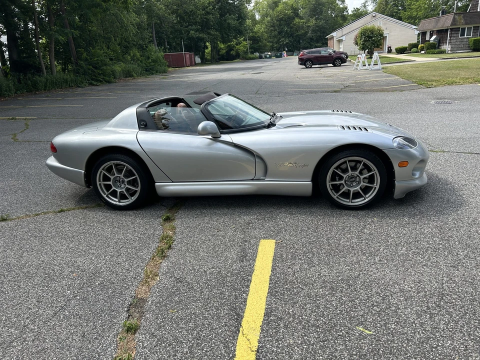 1999 Dodge Viper 2nd Gen - Image 21 of 31