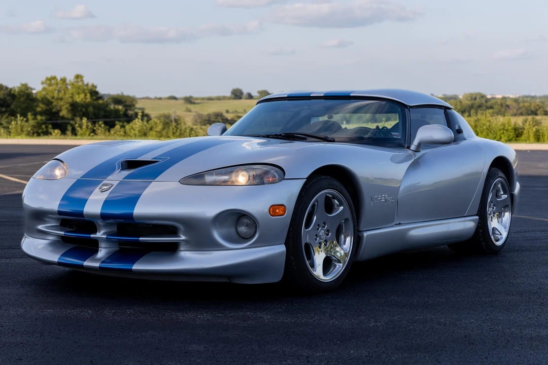 1999 Dodge Viper 2nd Gen - Image 14 of 31