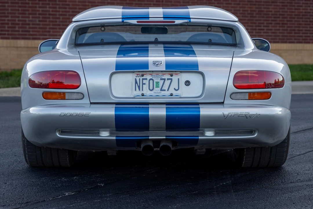 1999 Dodge Viper 2nd Gen - Image 17 of 31