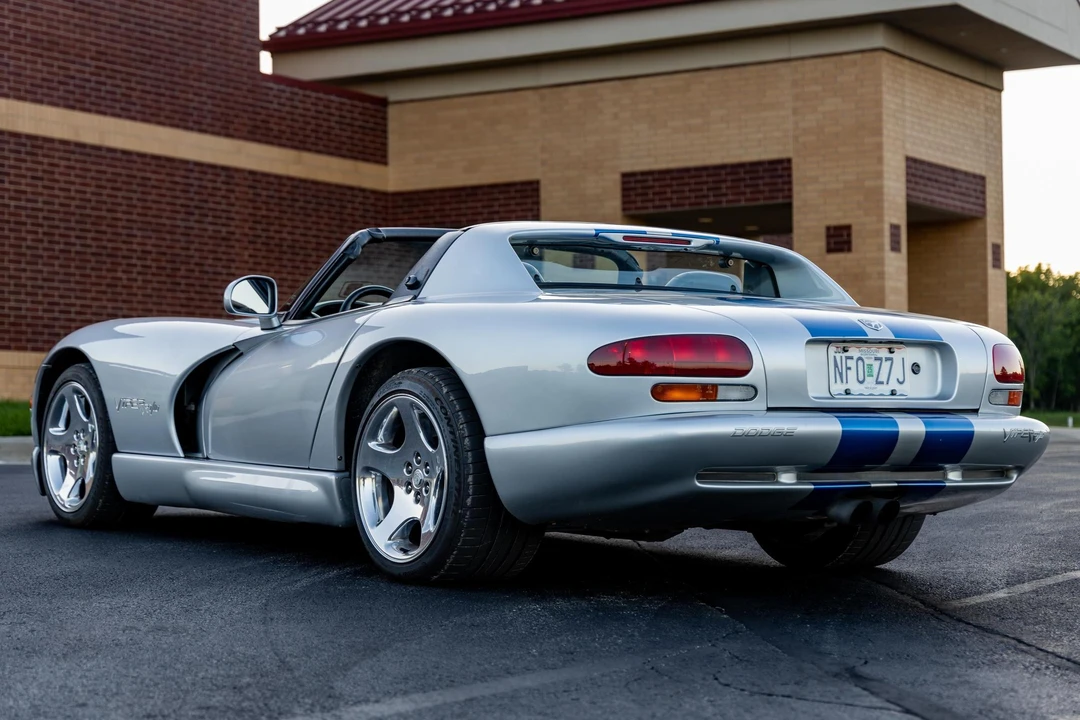 1999 Dodge Viper 2nd Gen - Image 4 of 31