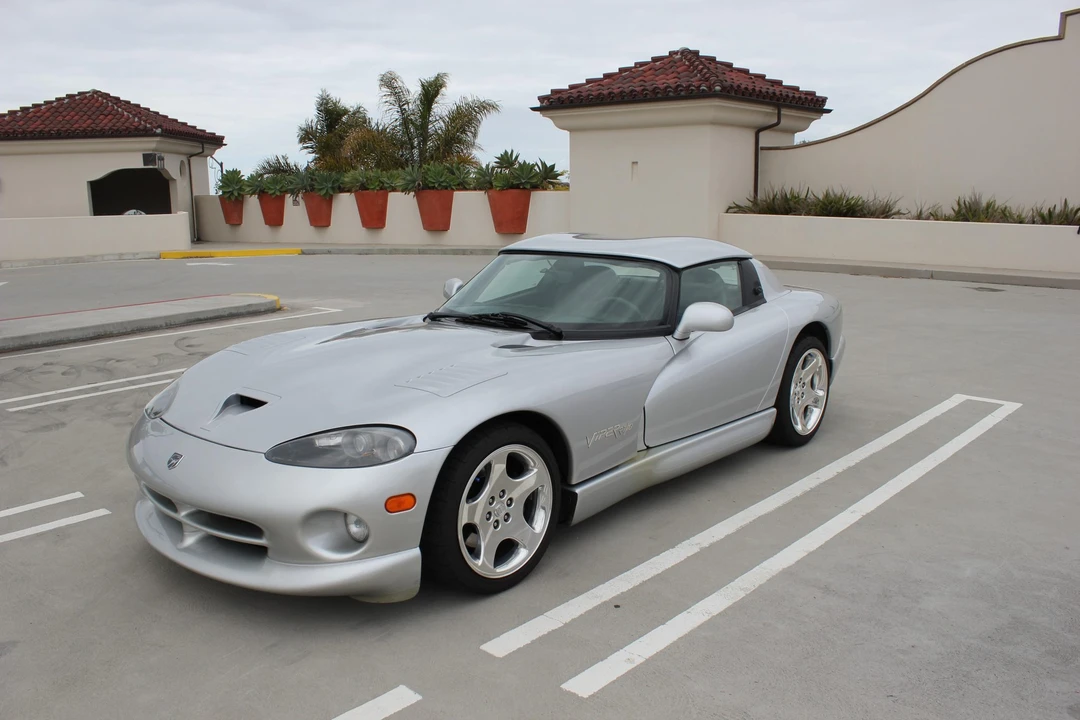 1999 Dodge Viper 2nd Gen - Image 2 of 31