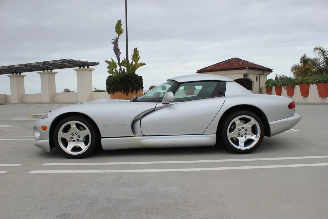 1999 Dodge Viper 2nd Gen - Image 30 of 31