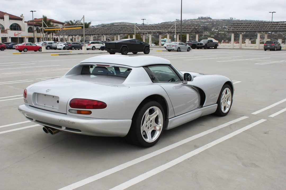 1999 Dodge Viper 2nd Gen - Image 20 of 31