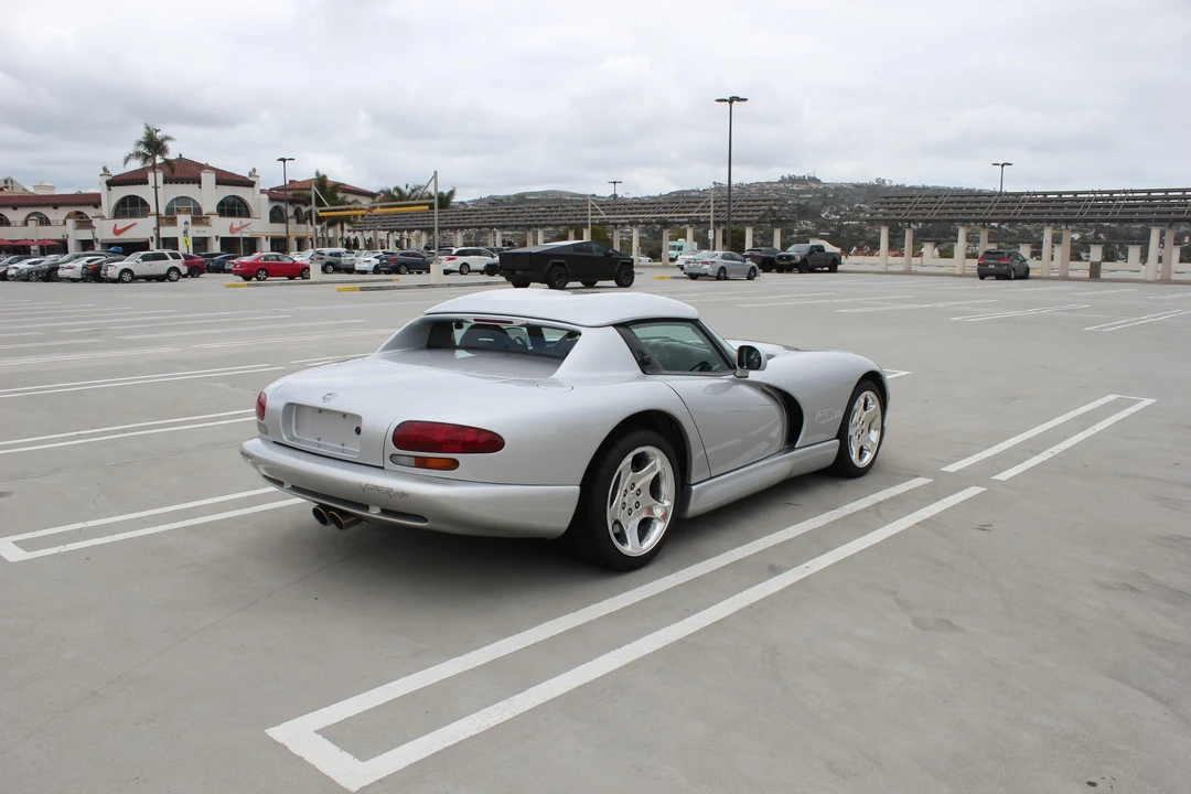 1999 Dodge Viper 2nd Gen - Image 21 of 31