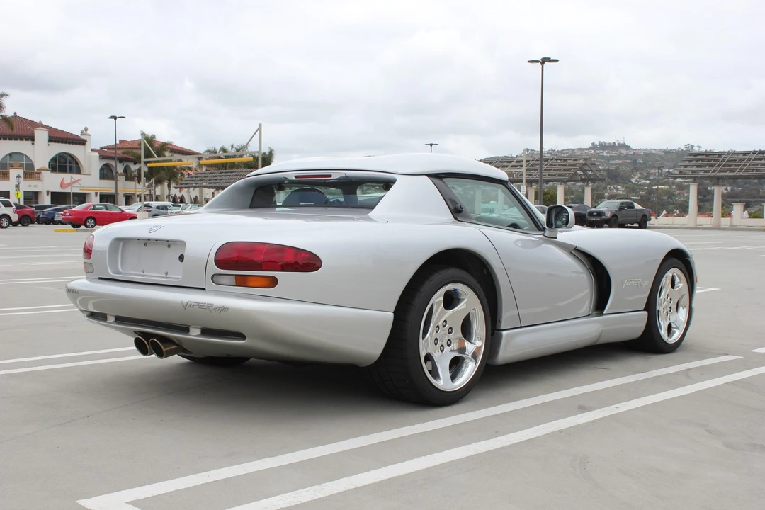 1999 Dodge Viper 2nd Gen - Image 17 of 31