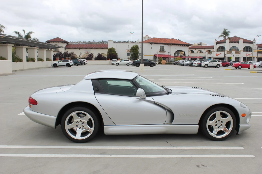 1999 Dodge Viper 2nd Gen - Image 19 of 31