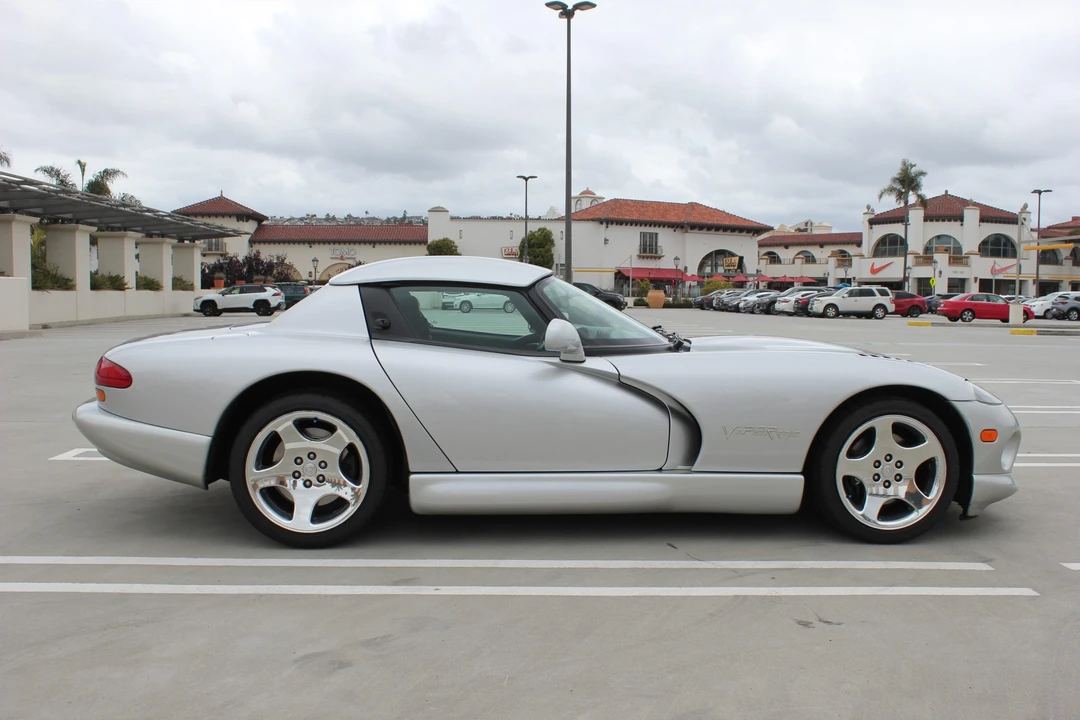 1999 Dodge Viper 2nd Gen - Image 15 of 31