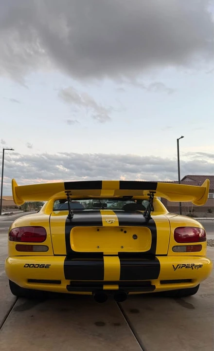 1999 Dodge Viper 2nd Gen - Image 2 of 10