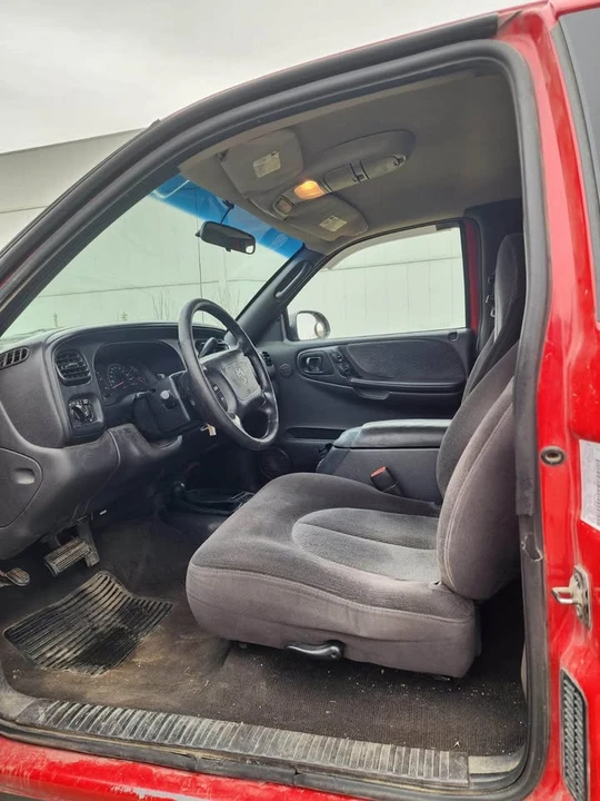 1999 Dodge Dakota 2nd Gen - Image 10 of 16