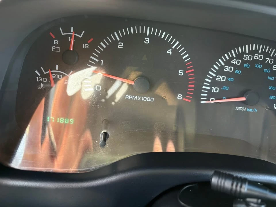 1999 Dodge Durango 1st Gen - Image 3 of 10