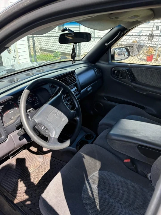 1999 Dodge Durango 1st Gen - Image 5 of 10