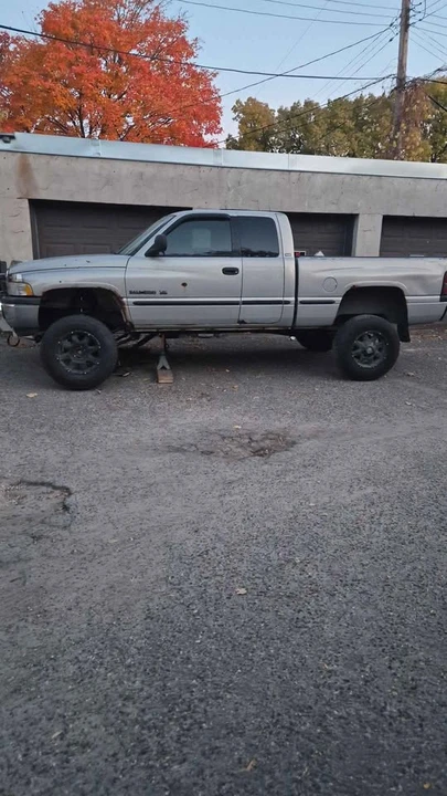 1999 Dodge Ram 2nd Gen - Image 2 of 2