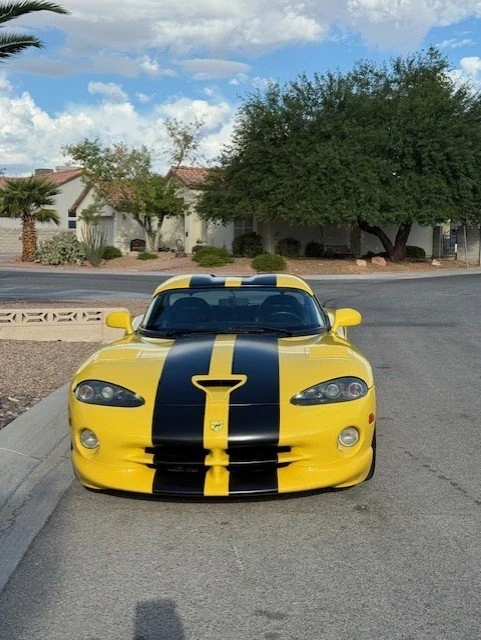 1999 Dodge Viper 2nd Gen - Image 2 of 8