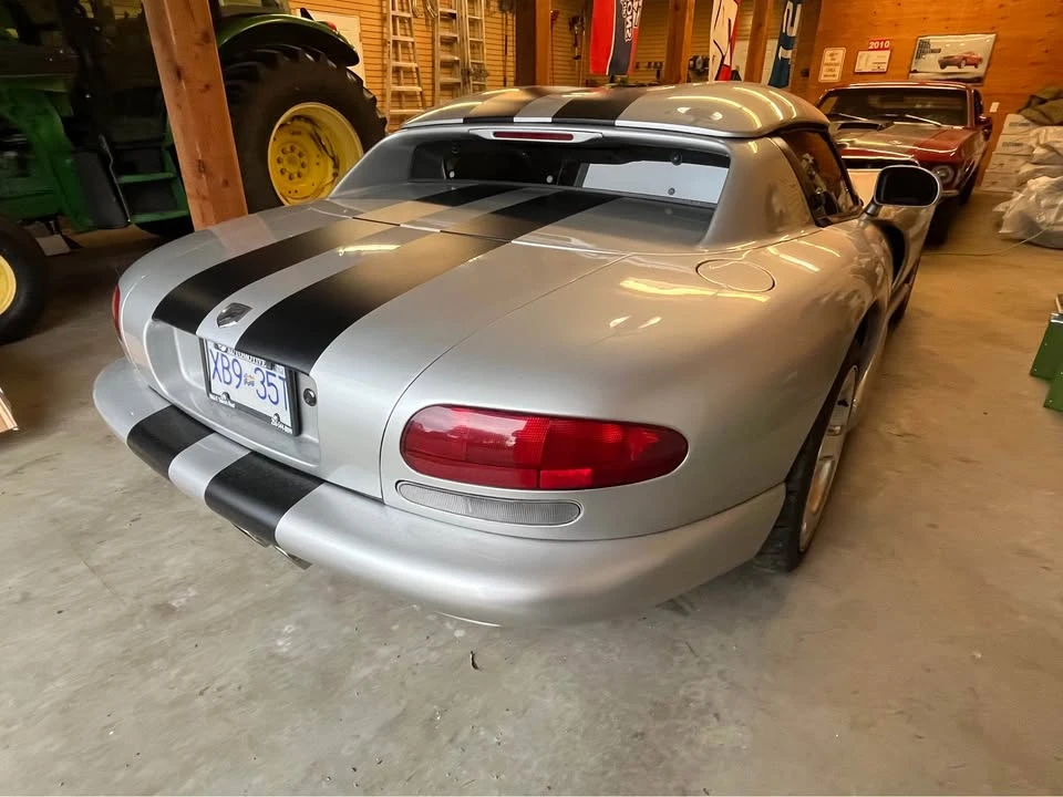 1999 Dodge Viper 2nd Gen - Image 2 of 7