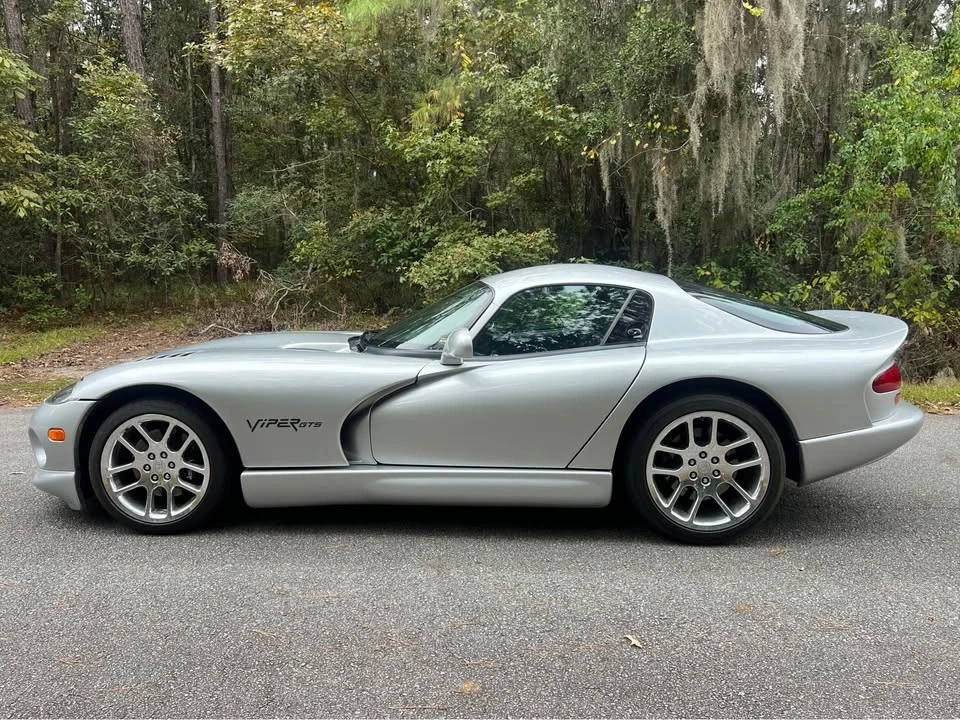 1999 Dodge Viper GTS 2nd Gen - Image 2 of 20