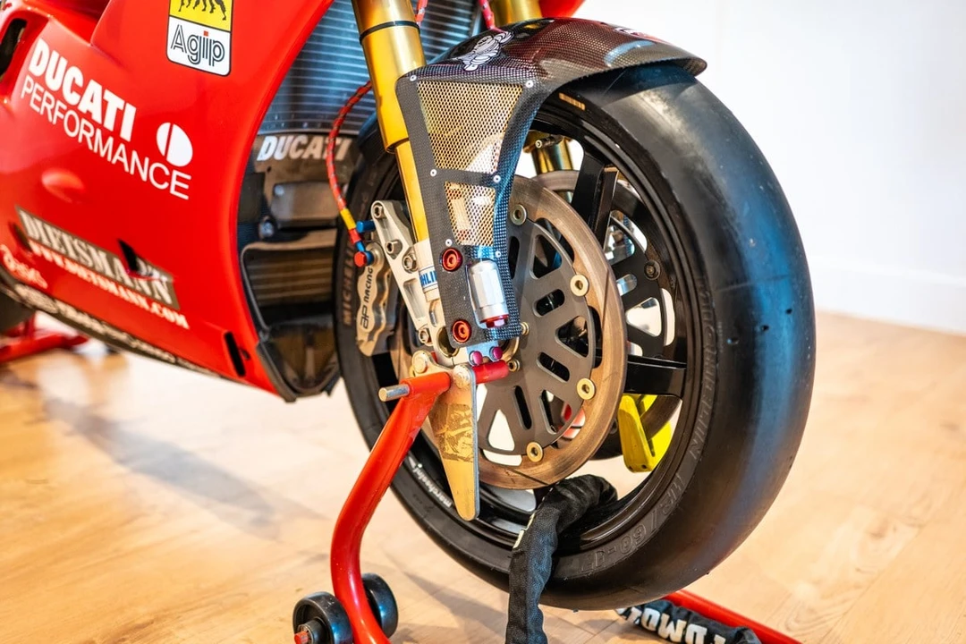 1999 Ducati 916 - Image 25 of 30