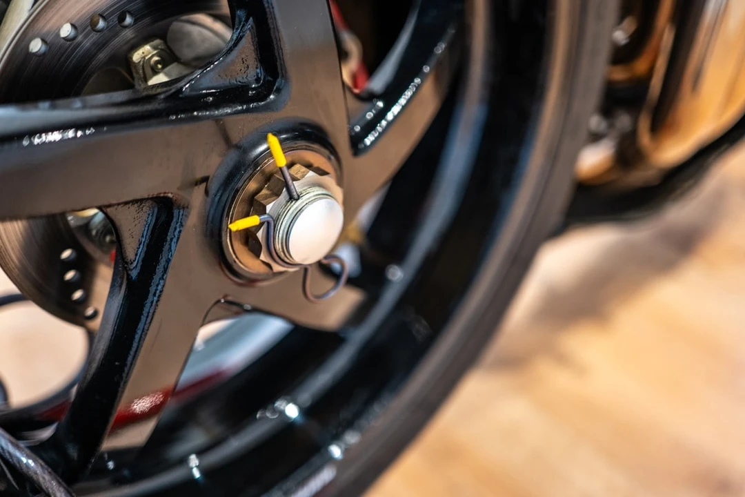 1999 Ducati 916 - Image 29 of 30