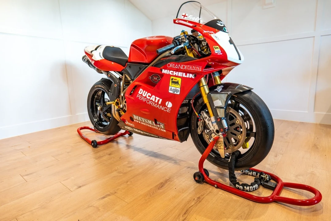 1999 Ducati 916 - Image 17 of 30