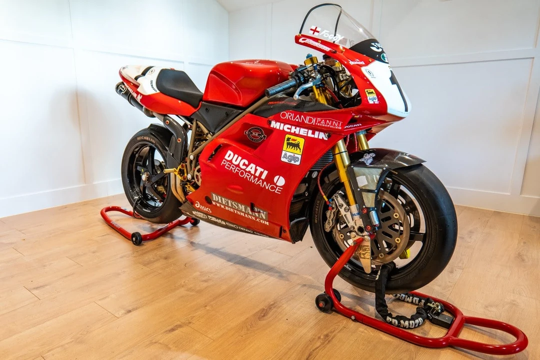 1999 Ducati 916 - Image 3 of 30