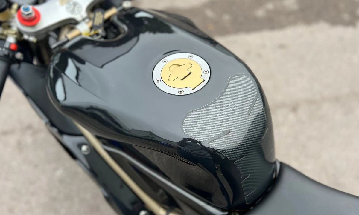 1999 Ducati 916 - Image 29 of 30