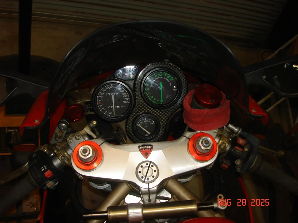 1999 Ducati 996 - Image 11 of 22