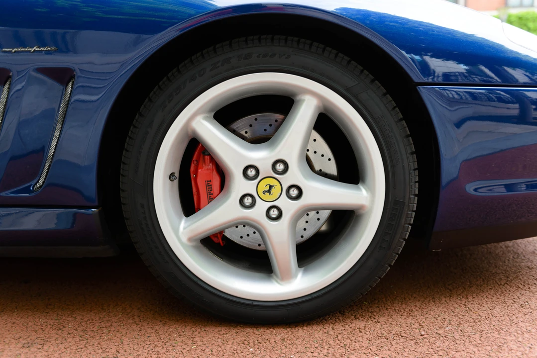 1999 Ferrari 550 Maranello - Image 19 of 31