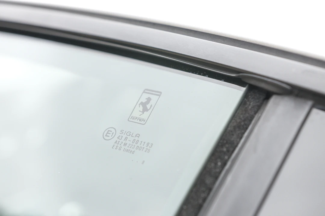 1999 Ferrari 550 Maranello - Image 20 of 31