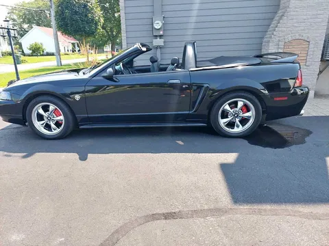 1999 Ford Mustang GT Convertible 35th Anniversary