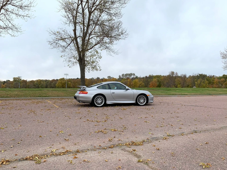 1999 Porsche 996 Carrera - Image 16 of 31