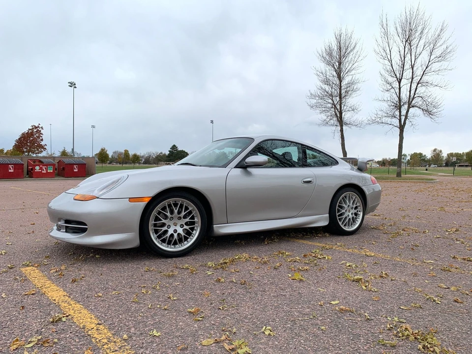 1999 Porsche 996 Carrera - Image 25 of 31