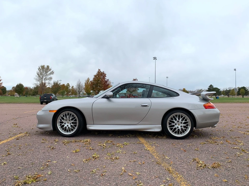 1999 Porsche 996 Carrera - Image 26 of 31