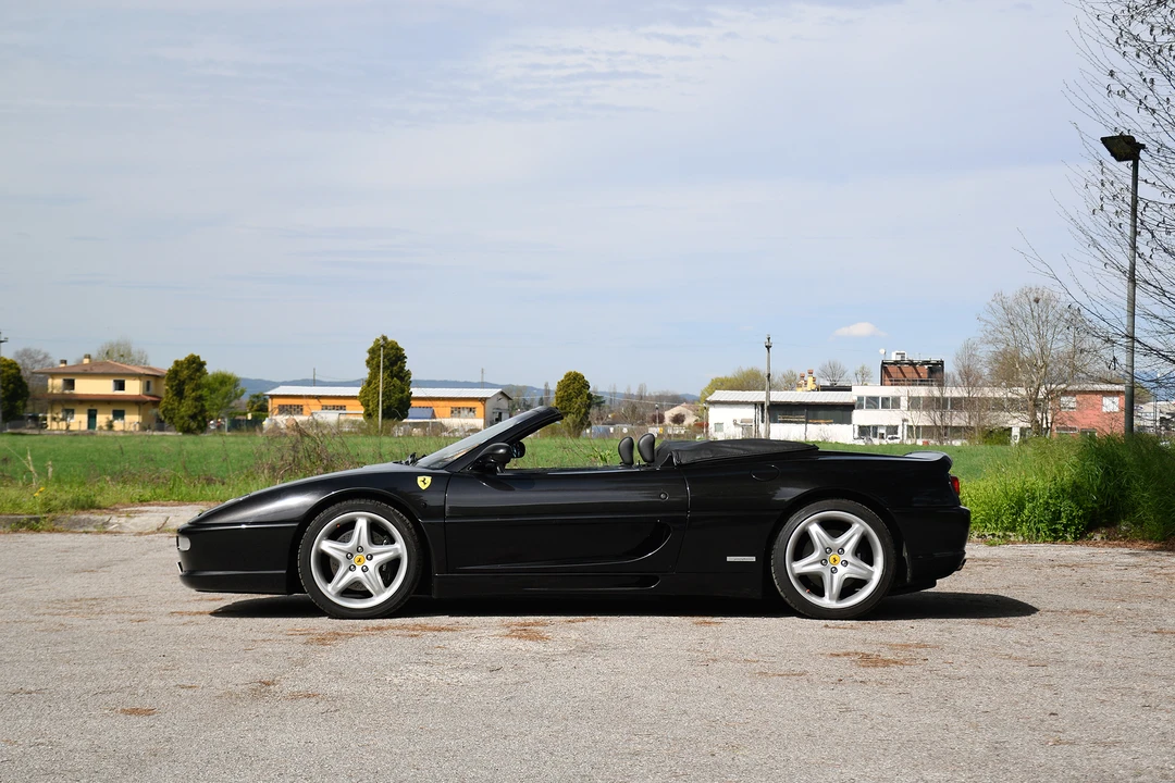1999 Ferrari F355 Spider - Image 11 of 31