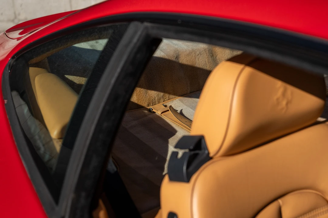 1999 Ferrari 550 Maranello - Image 26 of 31