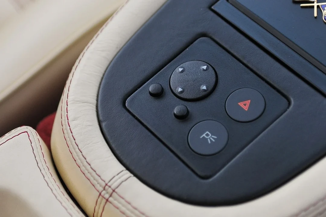 1999 Ferrari 550 Maranello - Image 28 of 30