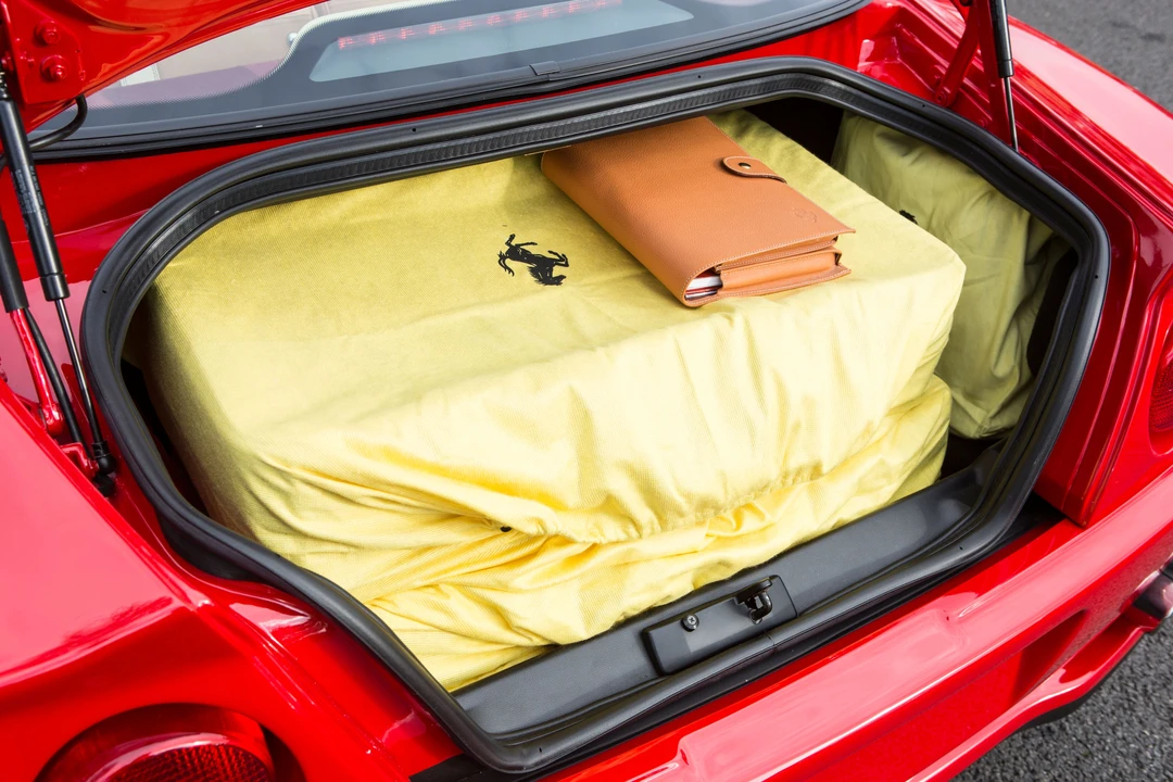 1999 Ferrari 550 Maranello - Image 24 of 31