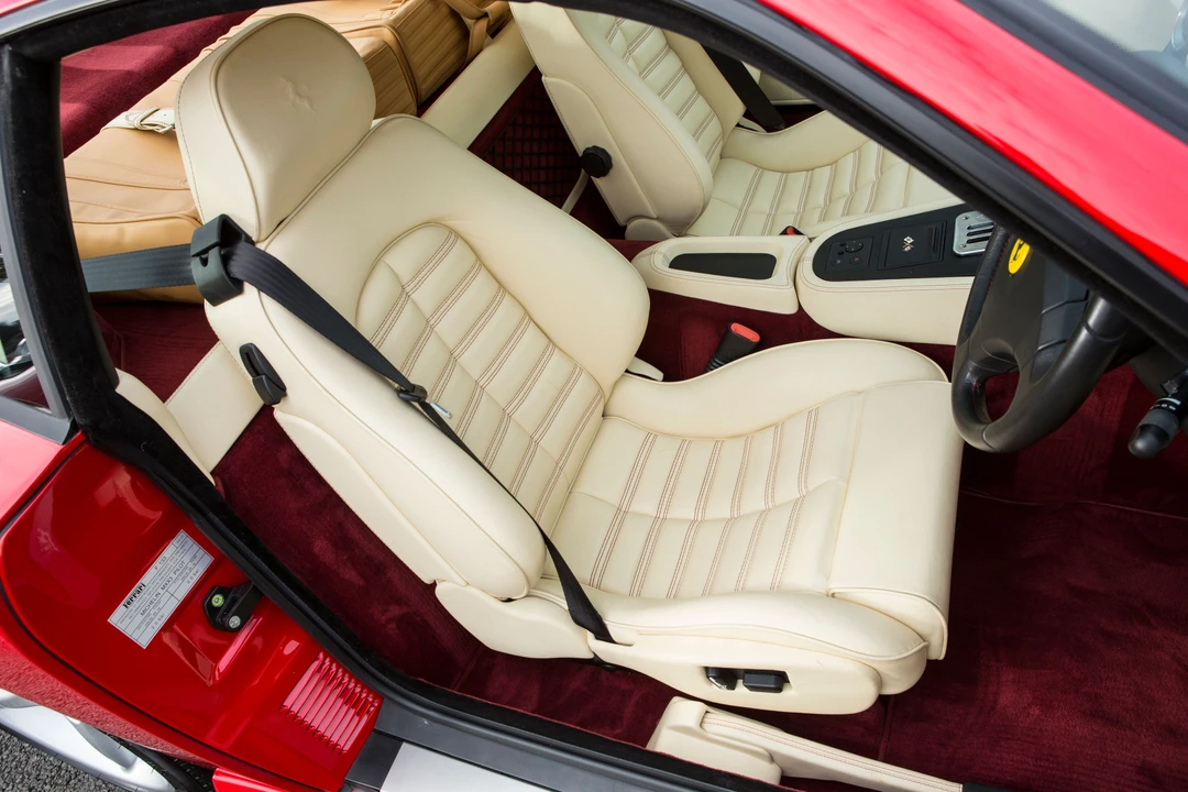 1999 Ferrari 550 Maranello - Image 28 of 31