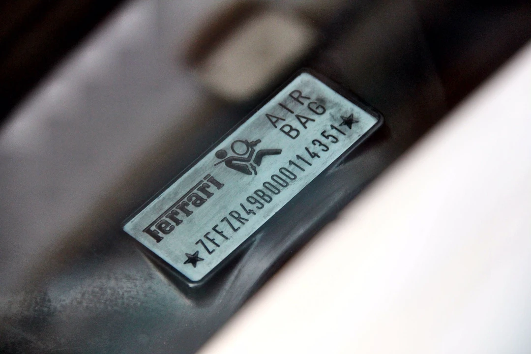 1999 Ferrari 550 Maranello - Image 17 of 19