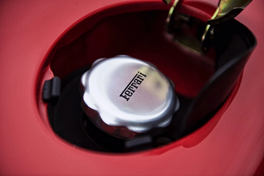1999 Ferrari 550 Maranello - Image 20 of 31