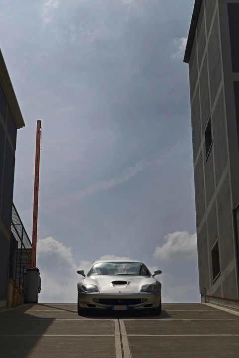 1999 Ferrari 550 Maranello - Image 9 of 31