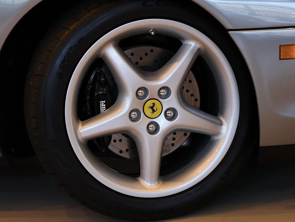 1999 Ferrari 550 Maranello - Image 9 of 31
