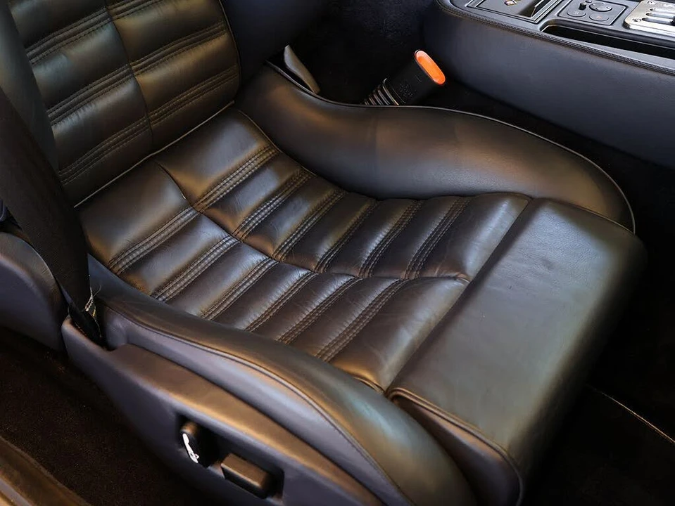 1999 Ferrari 550 Maranello - Image 28 of 31