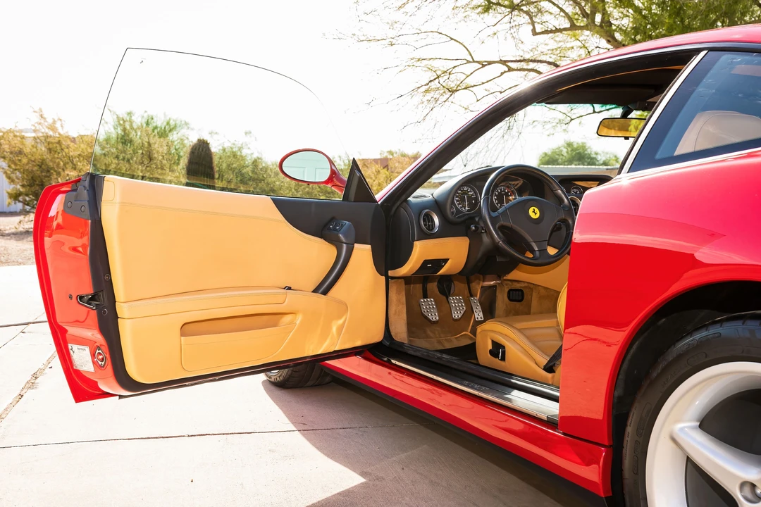 1999 Ferrari 550 Maranello - Image 16 of 31