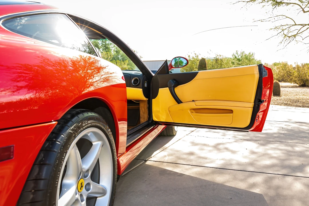 1999 Ferrari 550 Maranello - Image 18 of 31