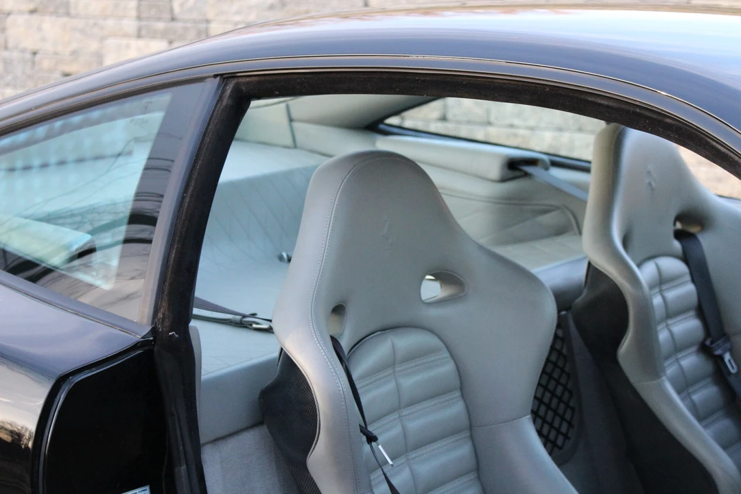 1999 Ferrari 550 Maranello - Image 13 of 22